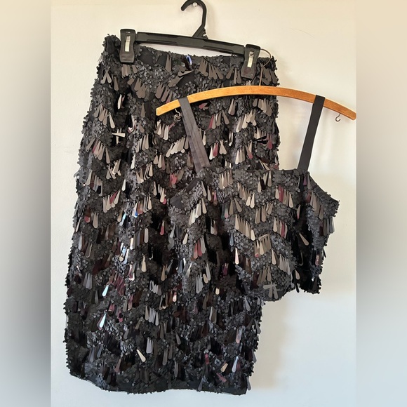 RW&CO. Dresses & Skirts - RW&CO. Black Sequin Fringe 2- Piece Midi Skirt & Crop Top Set - Small / 6